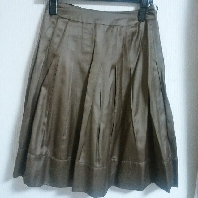 INED(イネド)のブラウン　フレアスカート レディースのスカート(ひざ丈スカート)の商品写真