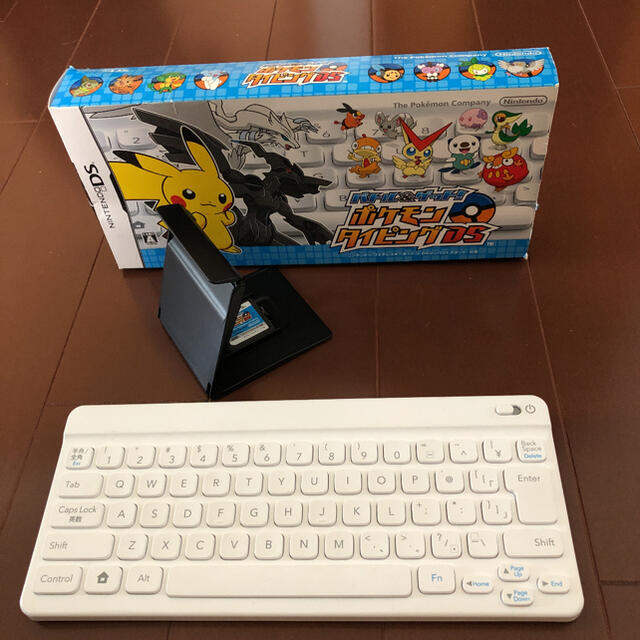 ニンテンドーDS(ニンテンドーDS)のバトル＆ゲット！ ポケモンタイピングDS（キーボード白） DS エンタメ/ホビーのゲームソフト/ゲーム機本体(携帯用ゲームソフト)の商品写真