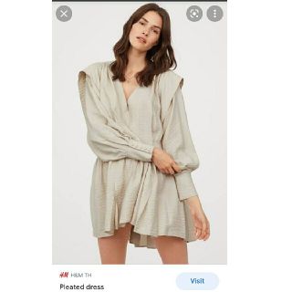 エイチアンドエム(H&M)のH&M 完売ベージュミニワンピース　XS(ミニワンピース)