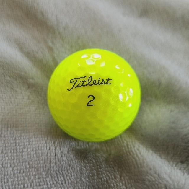 Titleist(タイトリスト)のゴルフボール タイトリスト prov1 2021年モデル 1ダース(12個) スポーツ/アウトドアのゴルフ(その他)の商品写真