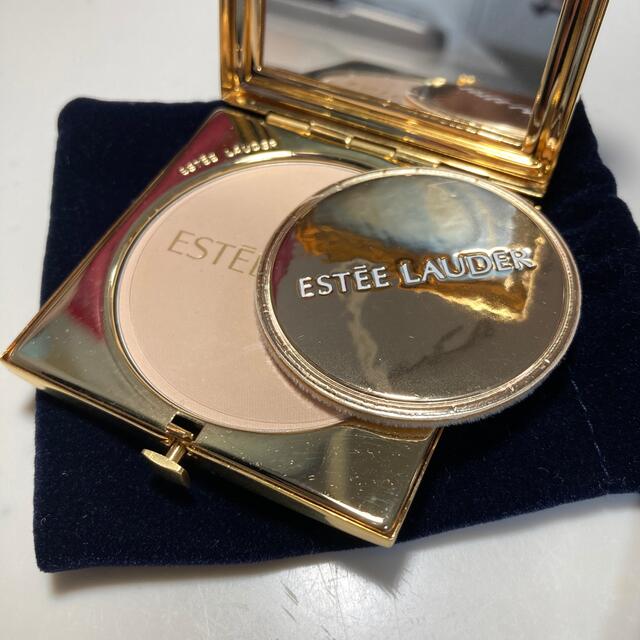 Estee Lauder(エスティローダー)のエスティーローダー　コンパクト コスメ/美容のベースメイク/化粧品(フェイスパウダー)の商品写真