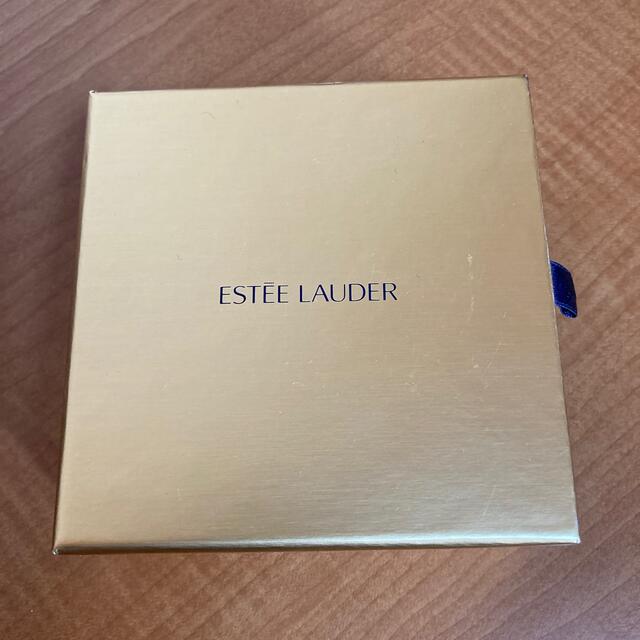 Estee Lauder(エスティローダー)のエスティーローダー　コンパクト コスメ/美容のベースメイク/化粧品(フェイスパウダー)の商品写真