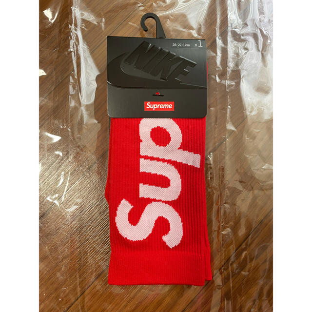 Supreme(シュプリーム)のSupreme Nike socks メンズのレッグウェア(ソックス)の商品写真