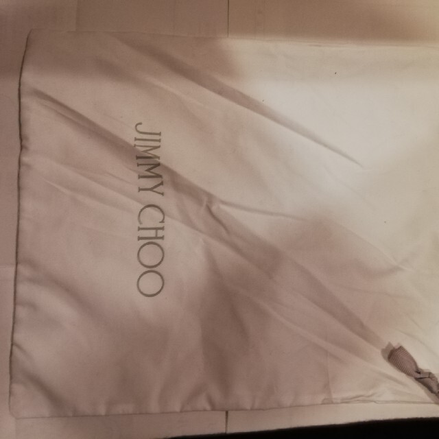 JIMMY CHOO(ジミーチュウ)の新品　未使用　ジミーチュウ　シューズケース　保存　袋　二個 レディースのバッグ(ショップ袋)の商品写真