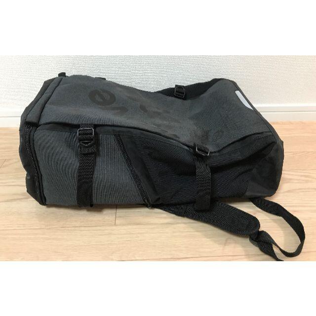 DESCENTE(デサント)のデサント（DESCENTE）スクエア バッグ（40L） メンズのバッグ(バッグパック/リュック)の商品写真