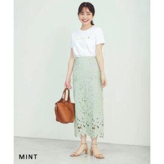 ザラ(ZARA)の新品　BASEMENT 　フラワーレースタイトスカート(ロングスカート)