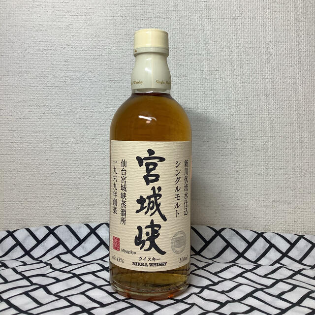 ニッカウイスキー　シングルモルト宮城峡　旧ラベル(500mlボトル・未開栓)食品/飲料/酒