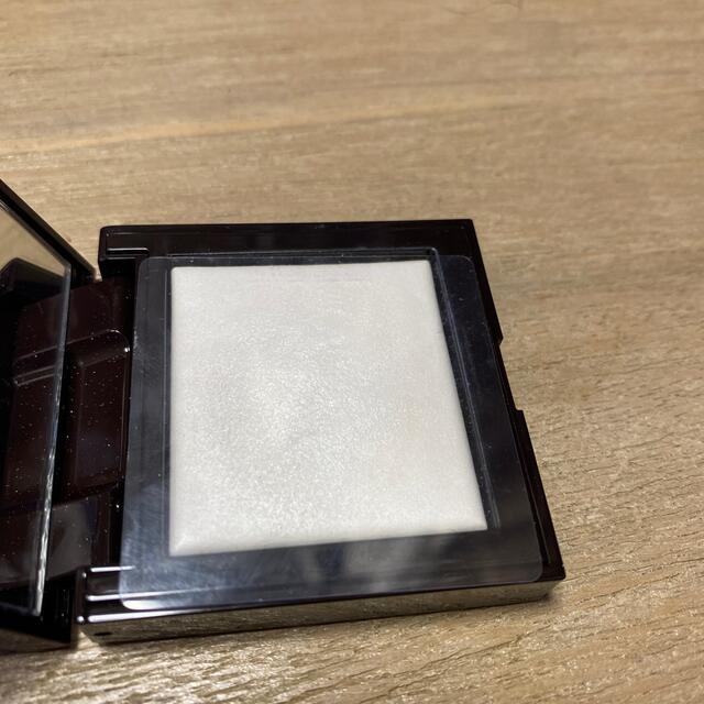 laura mercier(ローラメルシエ)のローラメルシエ　シークレットブラーリングパウダー コスメ/美容のベースメイク/化粧品(フェイスパウダー)の商品写真