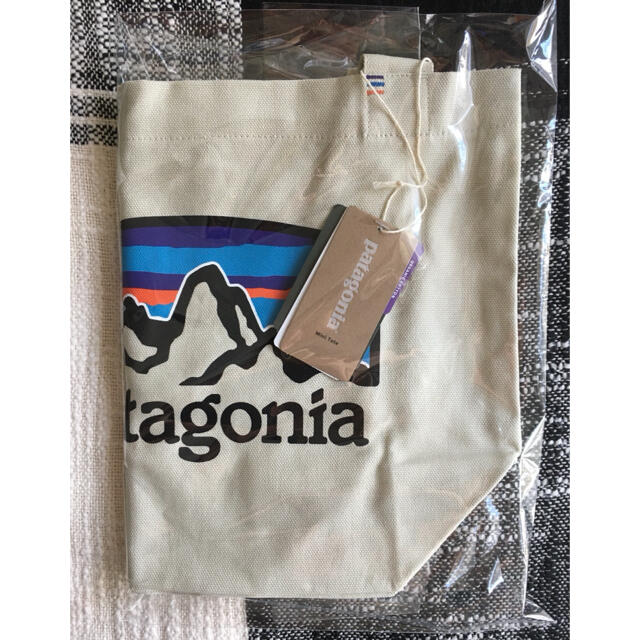 patagonia(パタゴニア)の新品未使用⭐︎patagonia Mini Tote パタゴニア ミニトート レディースのバッグ(トートバッグ)の商品写真
