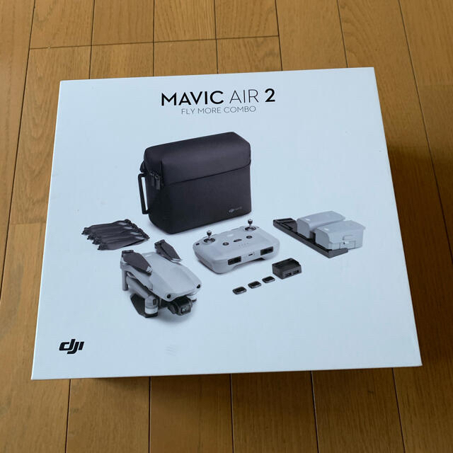 DJI MAVIC AIR2 Fly more combo エンタメ/ホビーのおもちゃ/ぬいぐるみ(ホビーラジコン)の商品写真