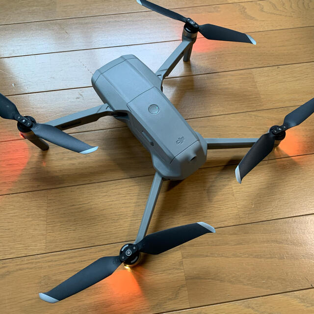 DJI MAVIC AIR2 Fly more combo エンタメ/ホビーのおもちゃ/ぬいぐるみ(ホビーラジコン)の商品写真