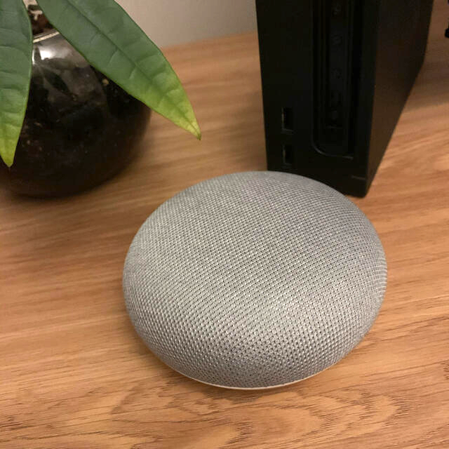 Google(グーグル)のgoogle home mini スマホ/家電/カメラの生活家電(その他)の商品写真