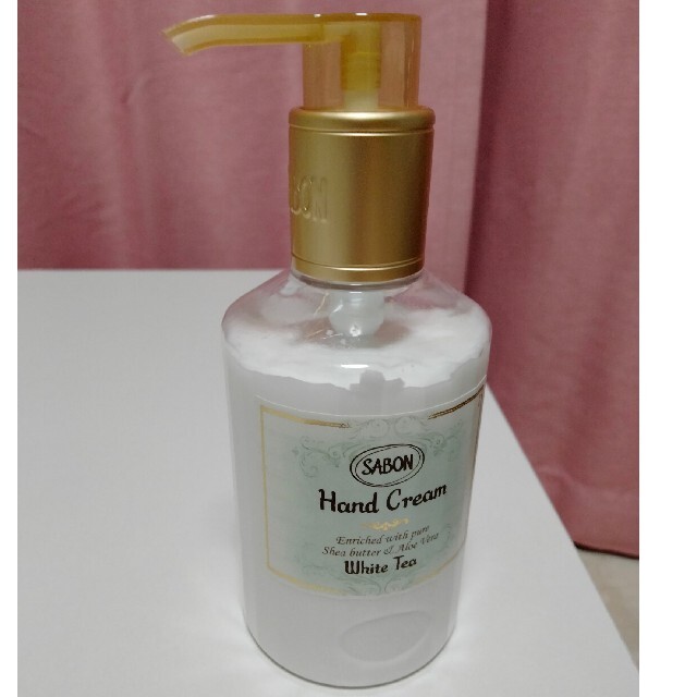SABON ハンドクリーム200mlホワイトティーの香り ムーミン ハンドクリーム ホワイトティの香り