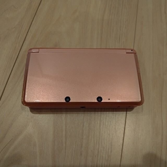 任天堂(ニンテンドウ)の購入者決定済　Nintendo 3DS 本体 ミスティピンク　ケース付き エンタメ/ホビーのゲームソフト/ゲーム機本体(携帯用ゲーム機本体)の商品写真