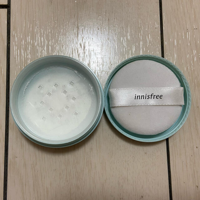 Innisfree(イニスフリー)のイニスフリー　ノーセバム　ミネラルパウダー コスメ/美容のベースメイク/化粧品(フェイスパウダー)の商品写真