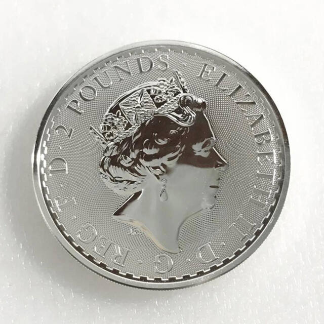 2枚セット】新品 イギリス ブリタニア 銀貨 2021年 純銀31.1 2枚セット】新品 イギリス ブリタニア 銀貨 2021年 純銀31.1