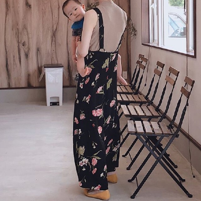 miteミテ サス付花柄スカート レディースのスカート(ロングスカート)の商品写真