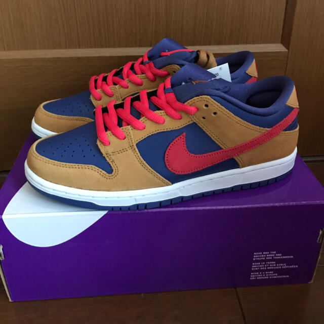 NIKE(ナイキ)のNIKE SB DUNK LOW PRO Wheat and Purple メンズの靴/シューズ(スニーカー)の商品写真