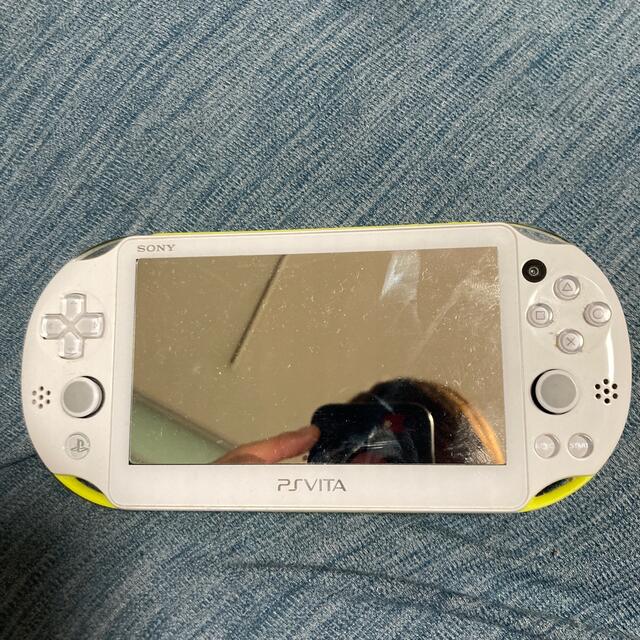 PS VITA PCH-2000 8Gメモリーカード付き-