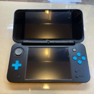 ニンテンドー2DS(ニンテンドー2DS)のNewニンテンドー2DS LL ブラック×ターコイズ 充電器付き(携帯用ゲーム機本体)