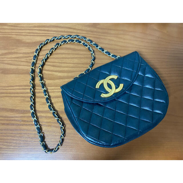 CHANEL シャネル マトラッセ チェーンショルダーバッグ 丸型 ヴィンテージ