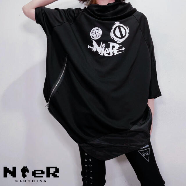 NieR ハーフスリーブネックドレープドルマン カットソー 男女兼用 メンズのトップス(Tシャツ/カットソー(半袖/袖なし))の商品写真