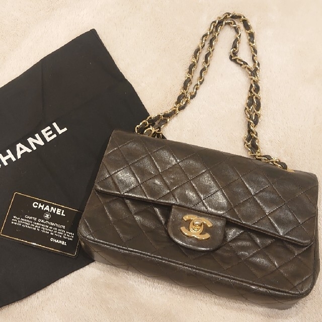 CHANEL(シャネル)のシャネル CHANEL マトラッセ ダブルチェーンショルダー 正規品 レディースのバッグ(ショルダーバッグ)の商品写真