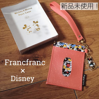 フランフラン(Francfranc)のFrancfranc × Disneyコラボ ミニーちゃんチャーム付パスケース(名刺入れ/定期入れ)