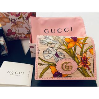 グッチ(Gucci)のグッチ【GUCCI】花柄フローラ折財布　日本限定フラワー(財布)