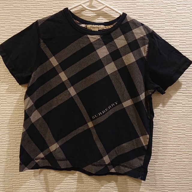 BURBERRY(バーバリー)の【6Y116cm】BURBERRY 黒 半袖Tシャツ キッズ/ベビー/マタニティのキッズ服男の子用(90cm~)(Tシャツ/カットソー)の商品写真