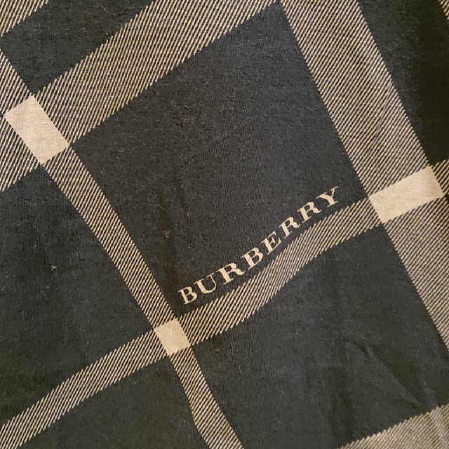 BURBERRY(バーバリー)の【6Y116cm】BURBERRY 黒 半袖Tシャツ キッズ/ベビー/マタニティのキッズ服男の子用(90cm~)(Tシャツ/カットソー)の商品写真