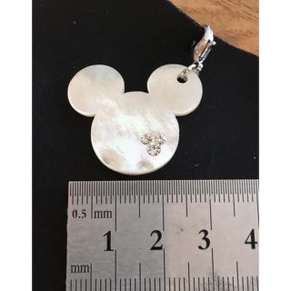 ディズニー(Disney)の新品未使用❣️シェルmickeyマウス　マスクチャーム(チャーム)