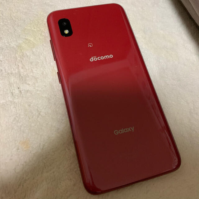 Galaxy(ギャラクシー)のGalaxy A21 Red SIMロック解除済み スマホ/家電/カメラのスマートフォン/携帯電話(スマートフォン本体)の商品写真