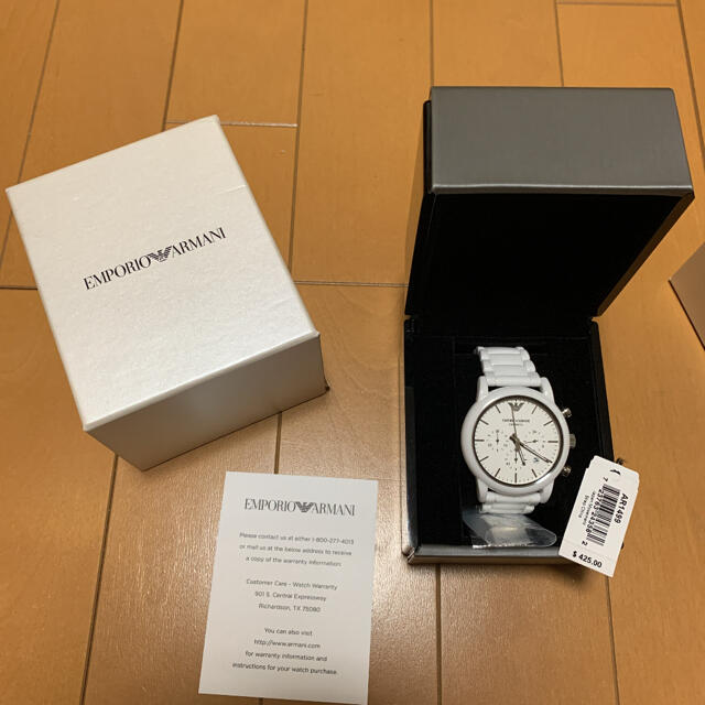 Emporio Armani(エンポリオアルマーニ)のアルマーニ　ホワイト　腕時計 メンズの時計(腕時計(アナログ))の商品写真