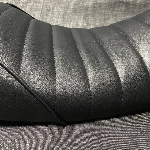 CB400SF NC39 NC42型用 刺繍入り シート張替えキット の通販 by ちゃっ