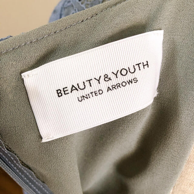 BEAUTY&YOUTH UNITED ARROWS(ビューティアンドユースユナイテッドアローズ)のbeauty&youth BY DRESS フラワーレースロングドレス  レディースのワンピース(ロングワンピース/マキシワンピース)の商品写真