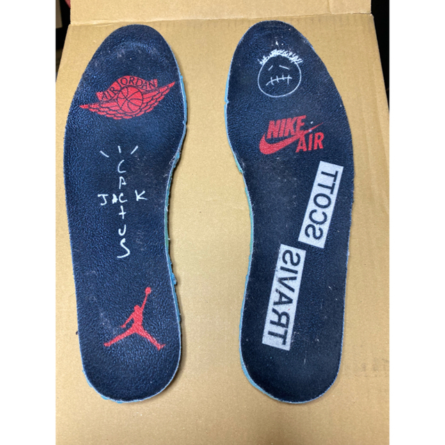 NIKE(ナイキ)のNIKE AIR JORDAN1 LOW TRAVIS SCOTT メンズの靴/シューズ(スニーカー)の商品写真