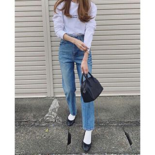 スピックアンドスパン(Spick & Span)の★新品 GU ジーユー 美シルエット ハイウエストストレートジーンズ 神デニム(デニム/ジーンズ)