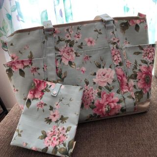 ローラアシュレイ(LAURA ASHLEY)のLAURAASHLEY マザーズバッグ♡︎ᵎᵎᵎ(マザーズバッグ)