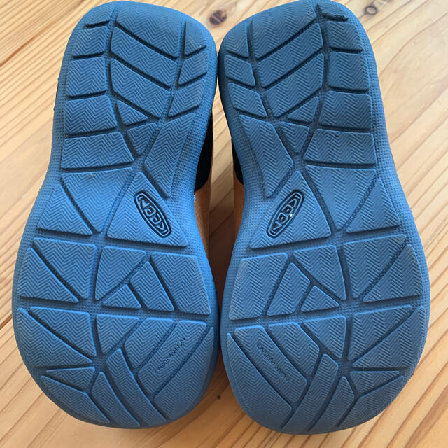 KEEN(キーン)の▷KEEN 17cm スニーカー キッズ/ベビー/マタニティのキッズ靴/シューズ(15cm~)(スニーカー)の商品写真