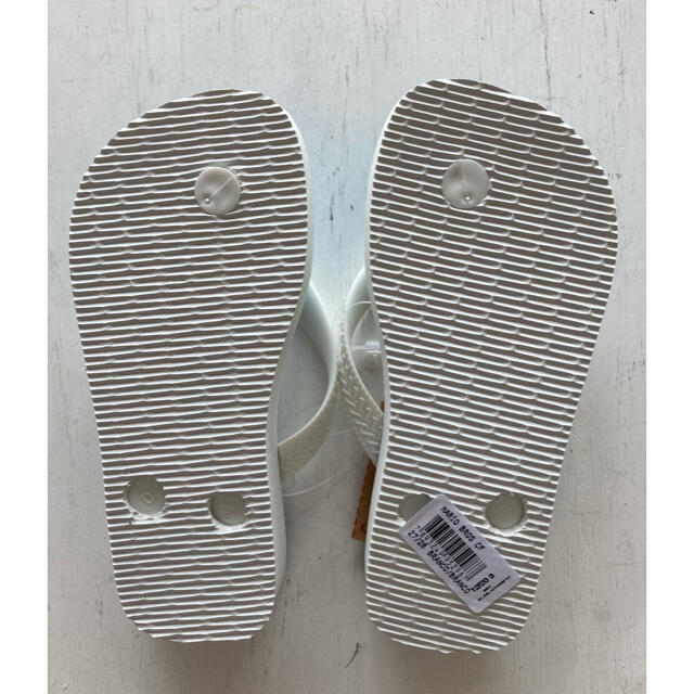 havaianas(ハワイアナス)の新品　スーパーマリオ　ハワイアナス　サンダル　ビーチサンダル　18cm キッズ/ベビー/マタニティのキッズ靴/シューズ(15cm~)(サンダル)の商品写真