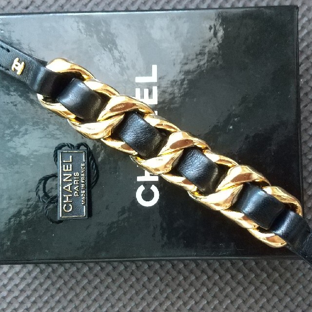 CHANEL(シャネル)のCHANEL☆オールドシャネル マトラッセ バングル ブレスレット レディースのアクセサリー(ブレスレット/バングル)の商品写真