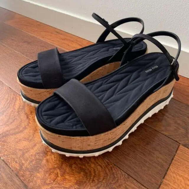 miumiu(ミュウミュウ)のmiu miu 細ストラップ sandal レディースの靴/シューズ(サンダル)の商品写真