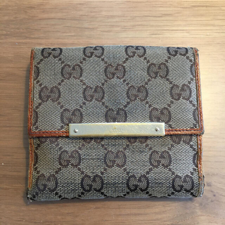 グッチ(Gucci)のグッチ　　二つ折り　財布　正規品(財布)