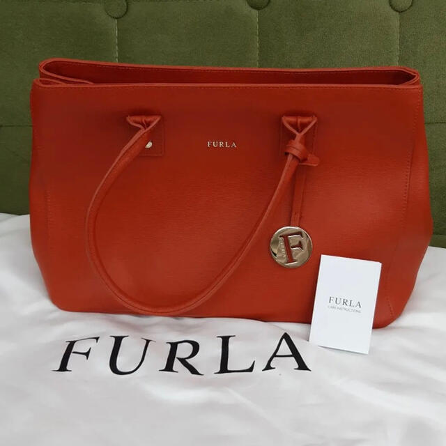 FURLA トートバッグ