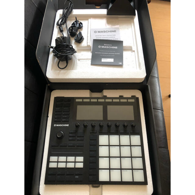 maschine mk3  楽器のDTM/DAW(MIDIコントローラー)の商品写真