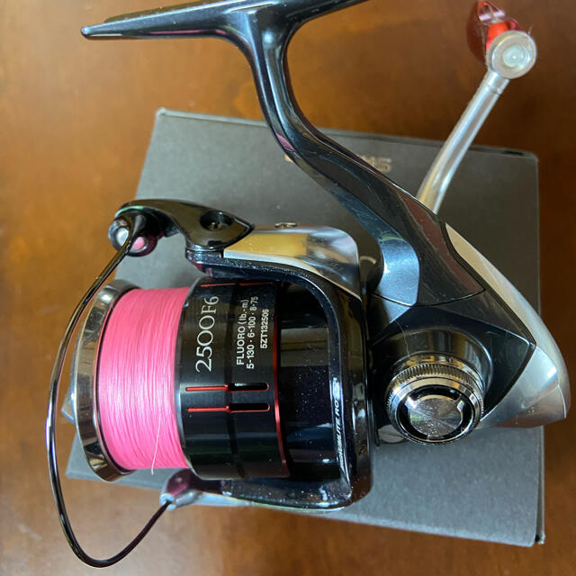 SHIMANO(シマノ)のシマノ バンキッシュ2500HGS スポーツ/アウトドアのフィッシング(リール)の商品写真