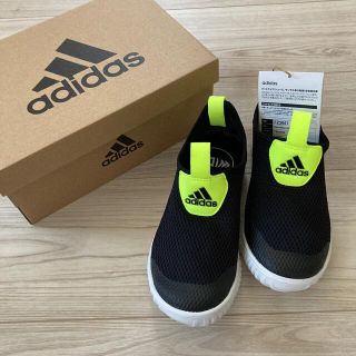 アディダス(adidas)の【新品】adidas キッズ　シューズ　スリッポン　18.0(スリッポン)