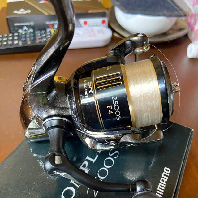 SHIMANO(シマノ)のシマノ　コンプレックスCI4+ 2500S F4 スポーツ/アウトドアのフィッシング(リール)の商品写真