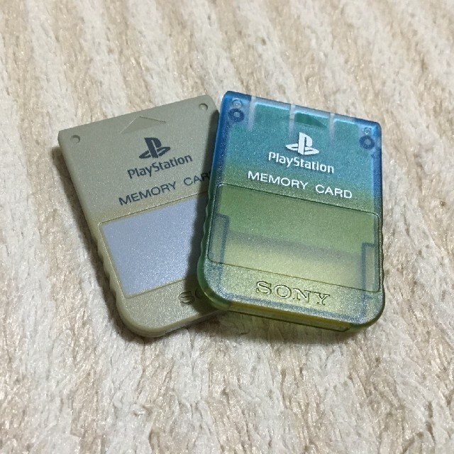PlayStation(プレイステーション)のプレイステーション　メモリーカード エンタメ/ホビーのゲームソフト/ゲーム機本体(家庭用ゲーム機本体)の商品写真